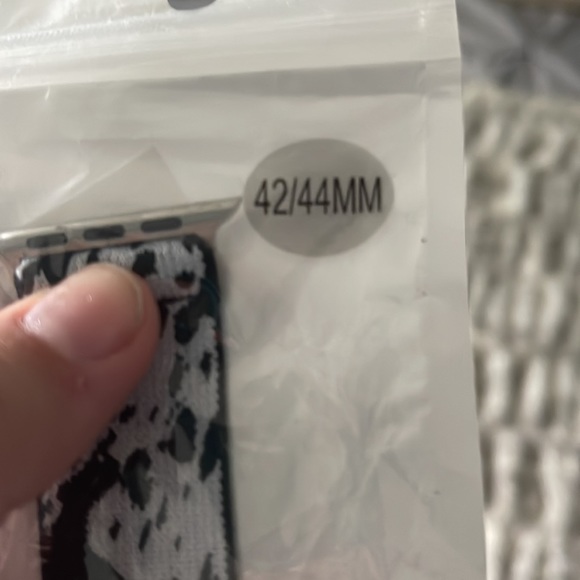 Cow print Apple Watch band - Picture 2 of 4